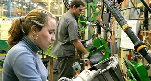 Alianza Essity y Fundacin Mujeres para reducir la brecha de gnero en el mercado laboral