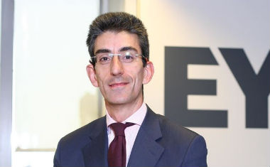 Enrique Fernndez Albarracn, socio responsable de legal regulatorio en EY